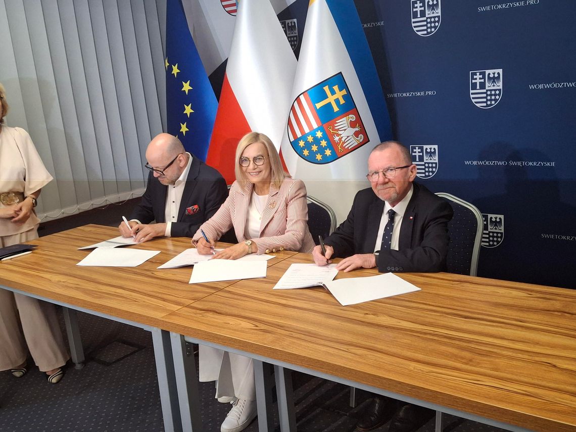 Blisko 10 mln zł dla Świętokrzyskiego Centrum Psychiatrii w Morawicy. Szpital stawia na cyfryzację i cyberbezpieczeństwo Blisko 10 mln zł dla Świętokrzyskiego Centrum Psychiatrii w Morawicy. Szpital stawia na cyfryzację i cyberbezpieczeństwo