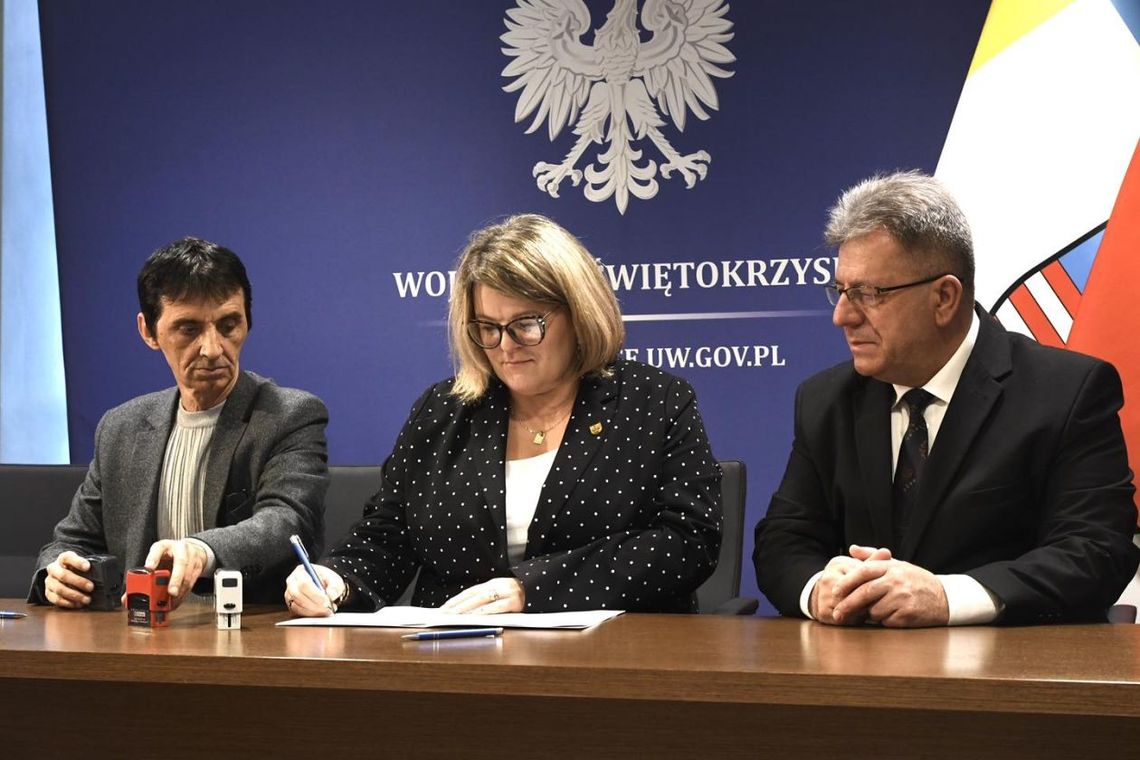 Blisko 2 mln zł na komunikację publiczną w powiecie starachowickim Blisko 2 mln zł na komunikację publiczną w powiecie starachowickim