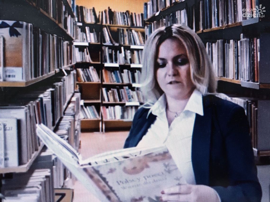 Brzechwa, Jachowicz. Wiersze dla najmłodszych czytają panie z DK w Ćmielowie Brzechwa, Jachowicz. Wiersze dla najmłodszych czytają panie z DK w Ćmielowie