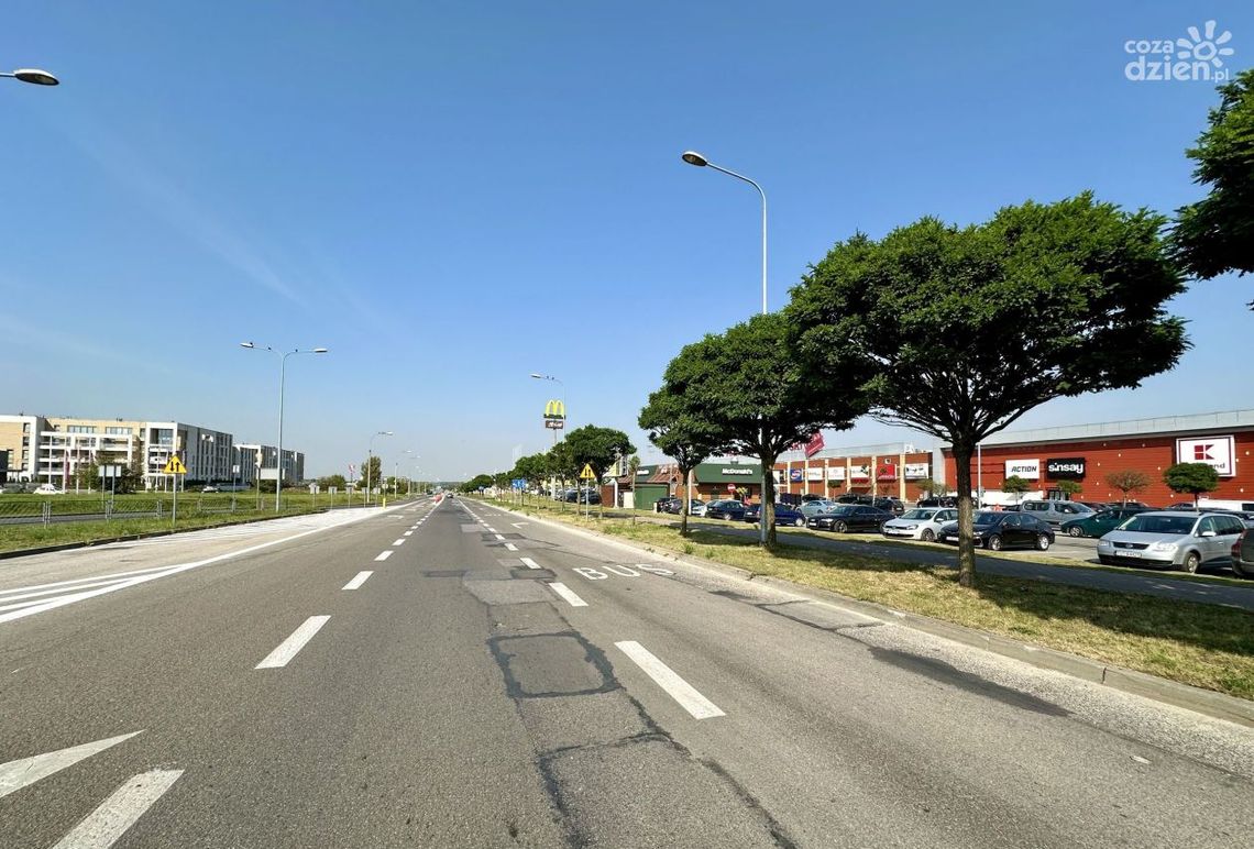 Budują ścieżkę rowerową na al. Szajnowicza-Iwanowa