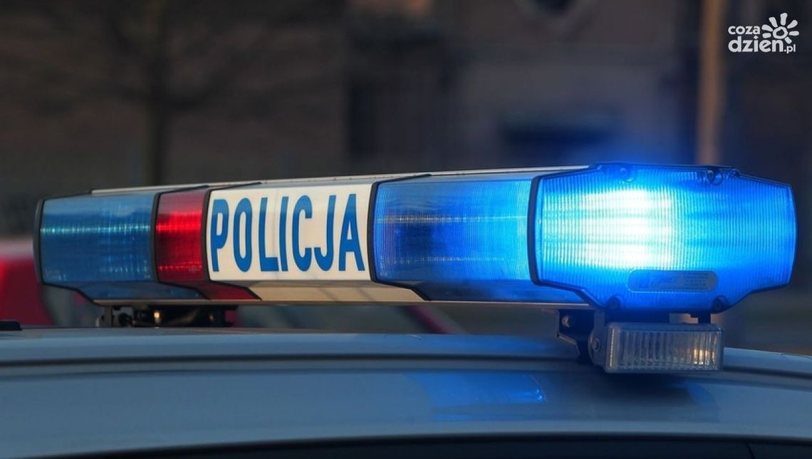 Był nietrzeźwy i miał sądowy zakaz prowadzenia pojazdów. Nieodpowiedzialny kierowca zatrzymany Był nietrzeźwy i miał sądowy zakaz prowadzenia pojazdów. Nieodpowiedzialny kierowca zatrzymany