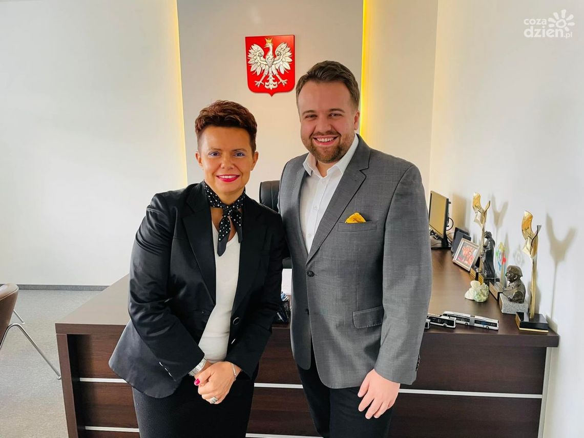 Była wicewojewoda razem z Markiem Materkiem Była wicewojewoda razem z Markiem Materkiem