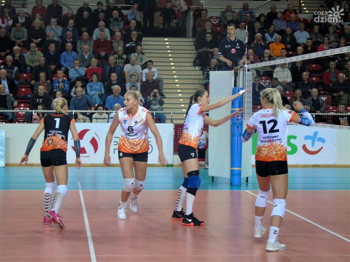 Były duże emocje - udana inauguracja siatkarek KSZO Były duże emocje - udana inauguracja siatkarek KSZO