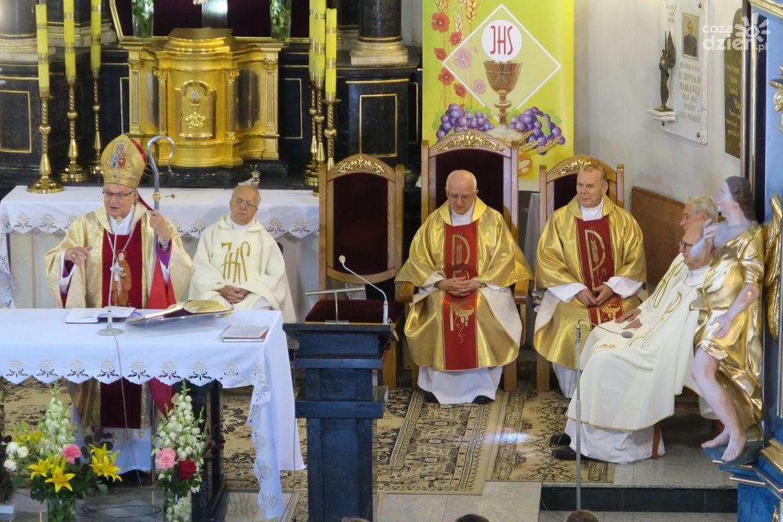 "Cantate Domino" na jubileuszu kapłaństwa "Cantate Domino" na jubileuszu kapłaństwa