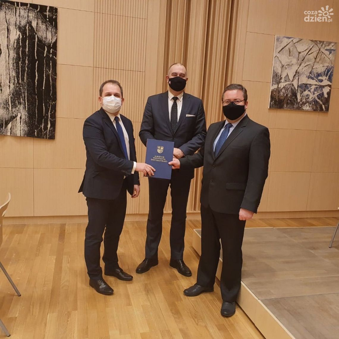 Centrum Kształcenia Zawodowego i Ustawicznego w Ostrowcu Świętokrzyskim z unijnym wsparciem Centrum Kształcenia Zawodowego i Ustawicznego w Ostrowcu Świętokrzyskim z unijnym wsparciem