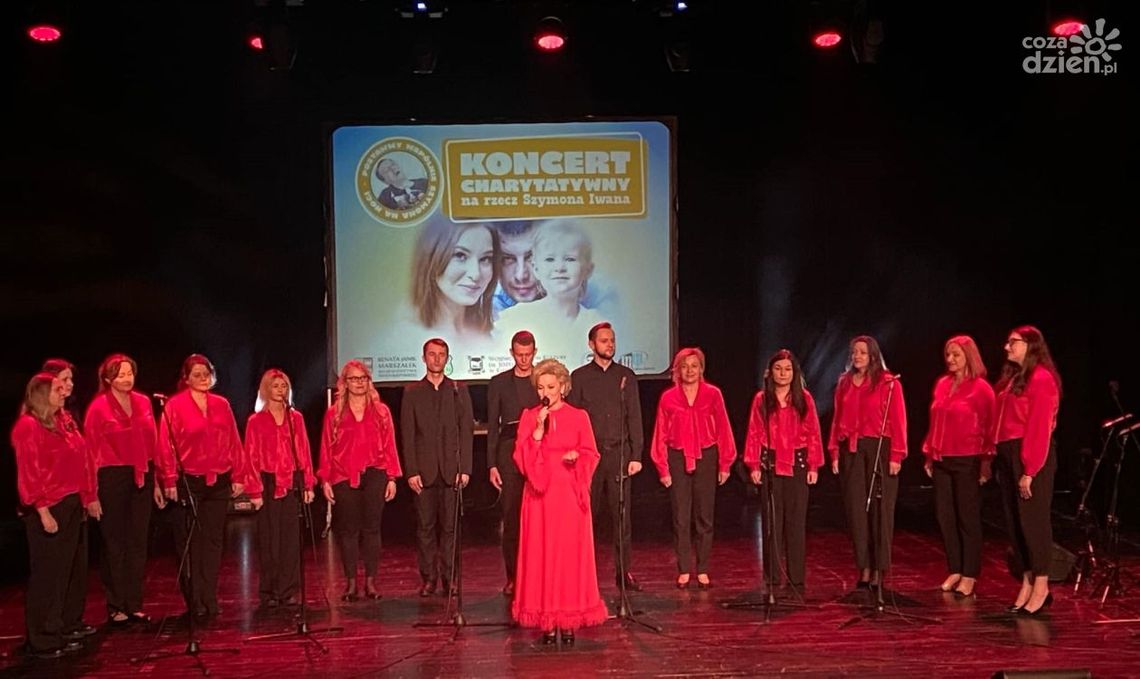 Charytatywny koncert "Postawmy wspólnie Szymona na nogi!" - Wspólnymi siłami do celu Charytatywny koncert "Postawmy wspólnie Szymona na nogi!" - Wspólnymi siłami do celu