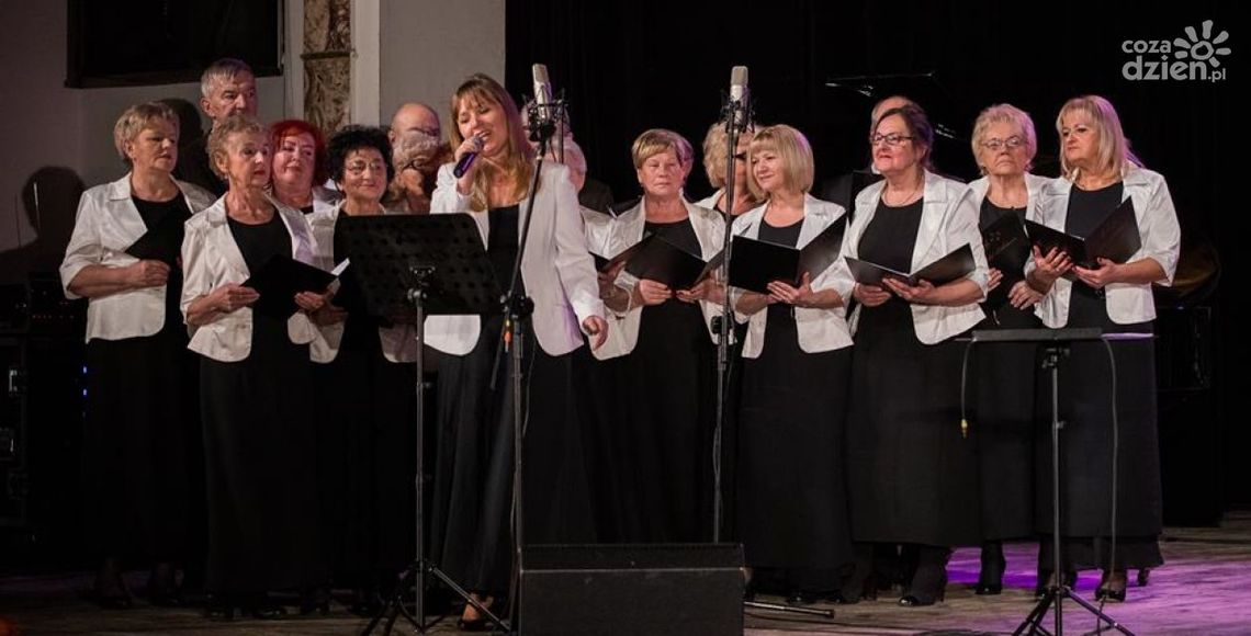 Chór "Ad Libitum" świętował piętnaste urodziny Chór "Ad Libitum" świętował piętnaste urodziny