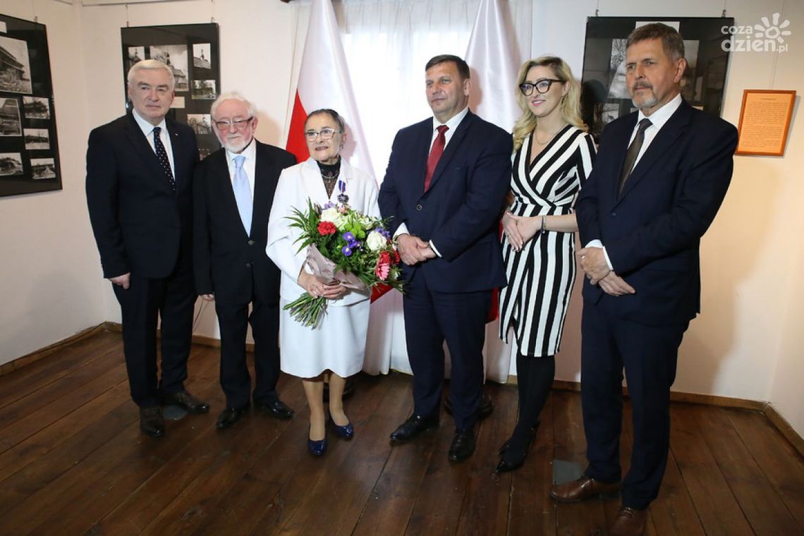 Chwała sztuce. Wręczono prestiżowy medal Chwała sztuce. Wręczono prestiżowy medal