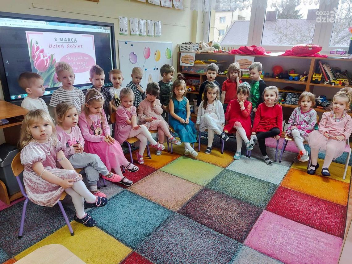 "Co Za Dzieci": Dzień Kobiet u przedszkolaków z 11-tki 