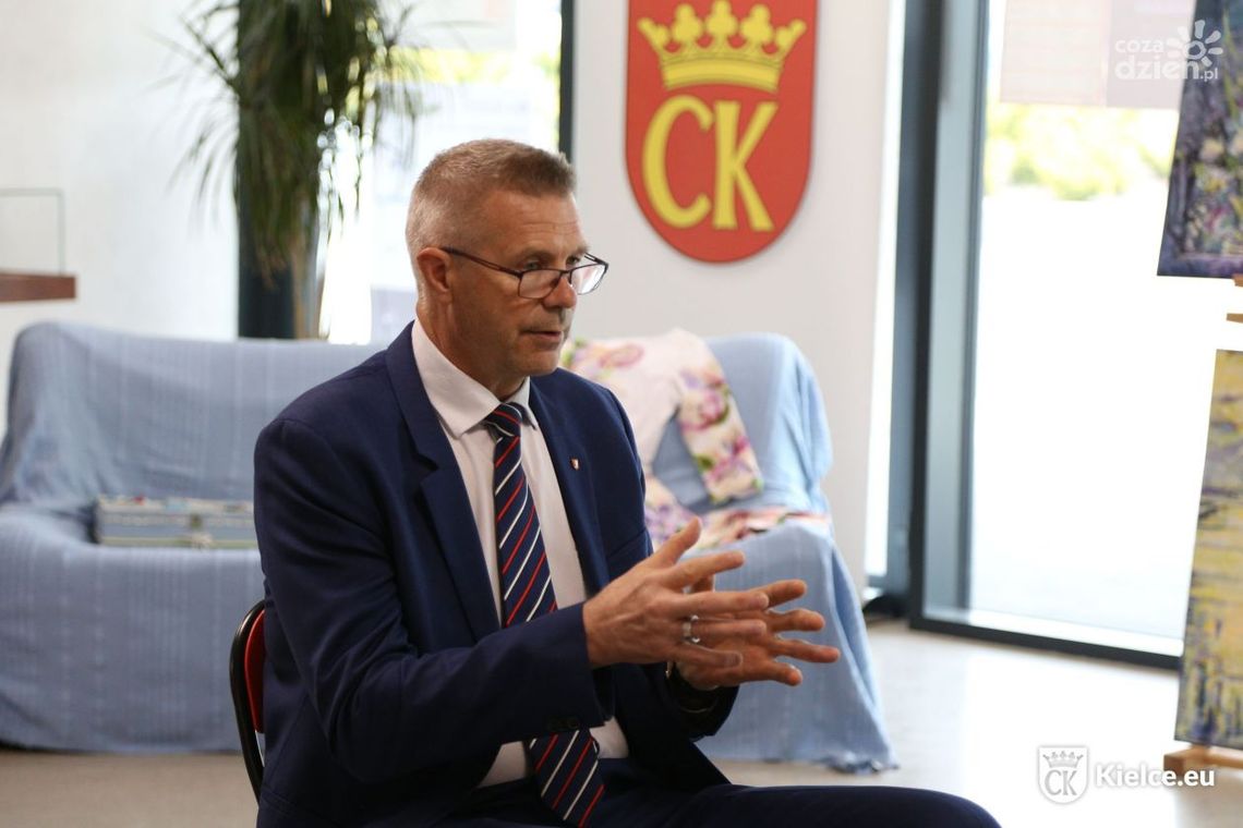 „Cudzoziemcom Przedstawiamy Kielce”. Studenci z Turcji poznali walory miasta