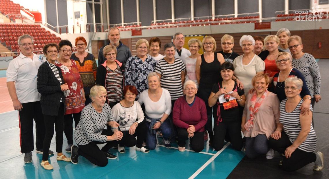 Ćwiczenia i świąteczne życzenia Ćwiczenia i świąteczne życzenia