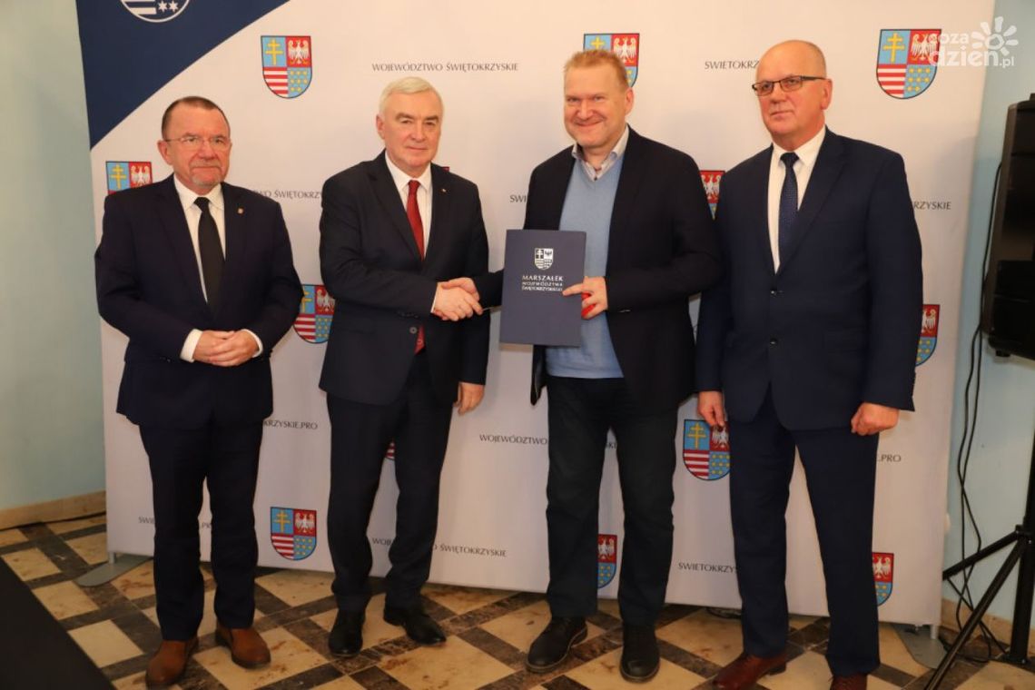 Cyfrowe wsparcie dla diagnostyki, leczenia i funkcjonowania świętokrzyskich szpitali Cyfrowe wsparcie dla diagnostyki, leczenia i funkcjonowania świętokrzyskich szpitali