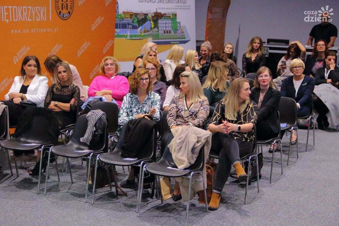 Cytobus ŚCO na październikowym spotkaniu "W Kobiecym Klimacie"