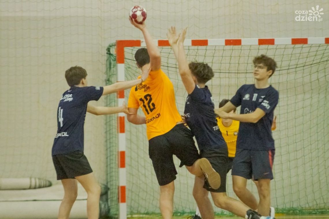 Czajków Południowy i Chęciny dołączają do grona finalistów Małej Ligi Piłki Ręcznej Czajków Południowy i Chęciny dołączają do grona finalistów Małej Ligi Piłki Ręcznej