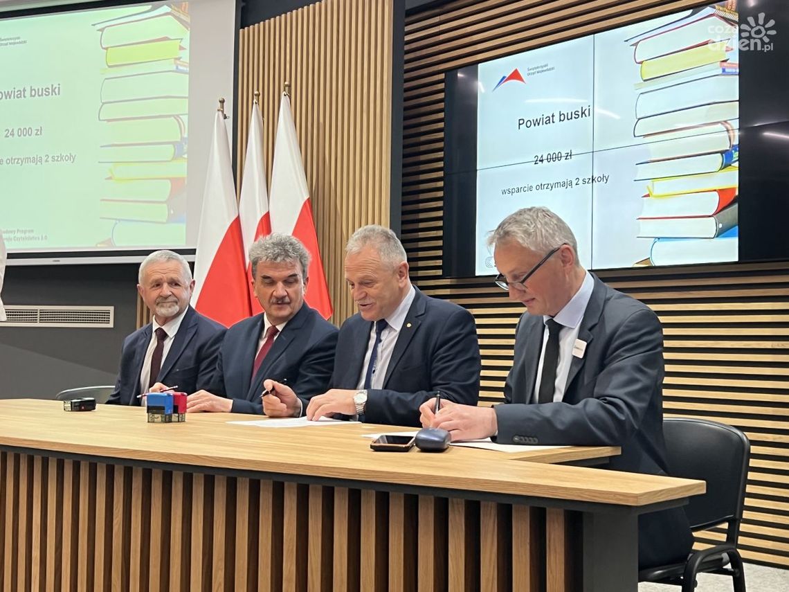 Człowiek rozwinięty od środka emanuje wiedzą Człowiek rozwinięty od środka emanuje wiedzą