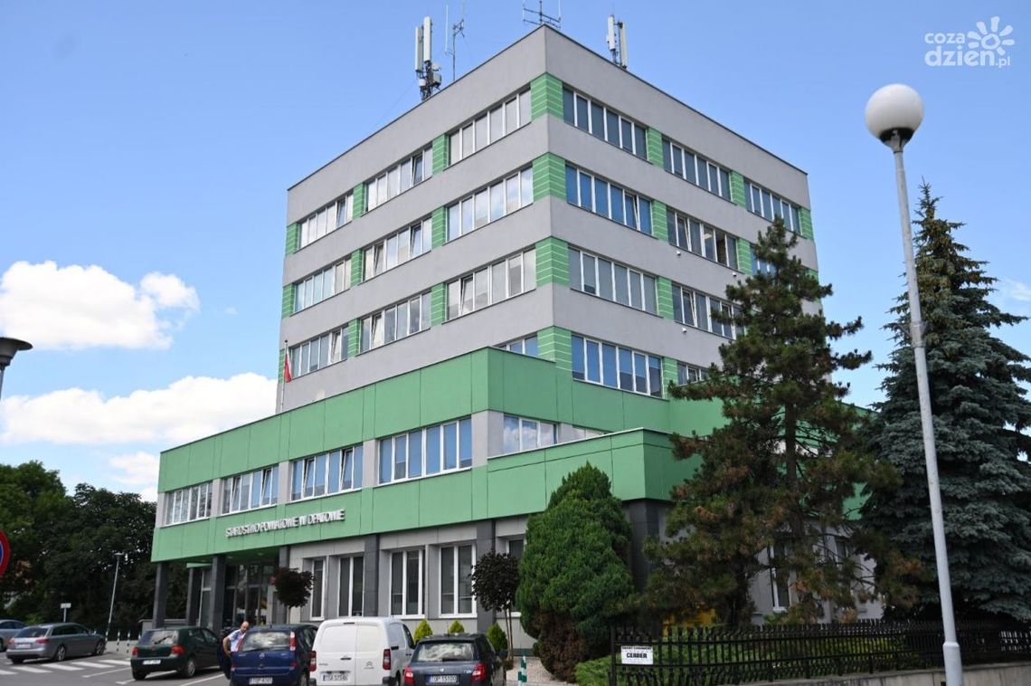 Czy odwołanie opatowskiego starosty poskutkuje utratą przez PiS władzy? Czy odwołanie opatowskiego starosty poskutkuje utratą przez PiS władzy?