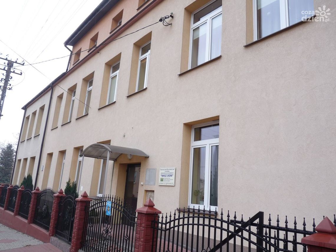 Czy ostrowieckie domy dziecka prowadzone przez zakonnice są zagrożone zamknięciem ? Czy ostrowieckie domy dziecka prowadzone przez zakonnice są zagrożone zamknięciem ?