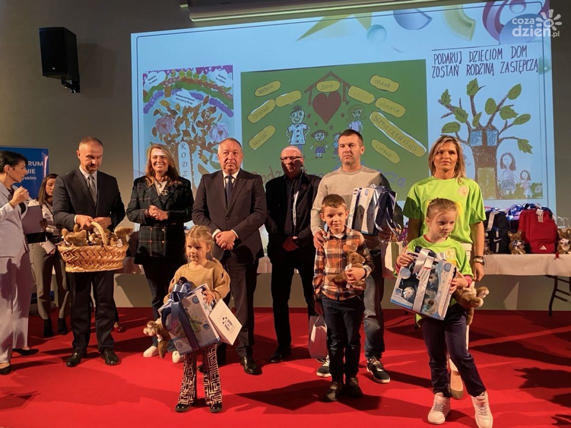 „Daj nadzieję na lepsze jutro” - Ostrowiec Świętokrzyski wspiera rodziny zastępcze „Daj nadzieję na lepsze jutro” - Ostrowiec Świętokrzyski wspiera rodziny zastępcze
