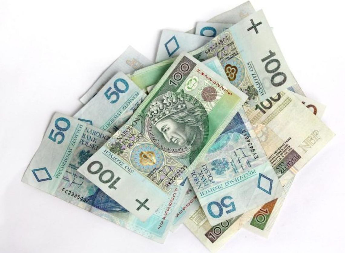 Dała się oszukać "na policjanta" i straciła oszczędności Dała się oszukać "na policjanta" i straciła oszczędności