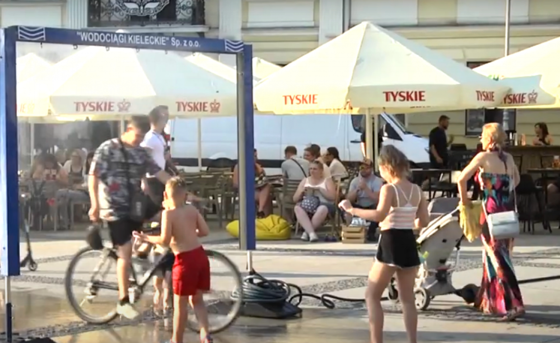 Dla ochłody: kurtyny wodne i pitniki w Kielcach Dla ochłody: kurtyny wodne i pitniki w Kielcach