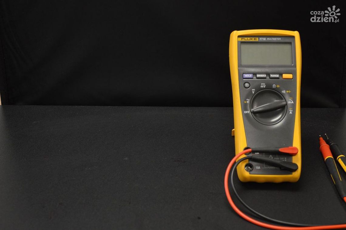 Do czego służy multimetr cyfrowy?