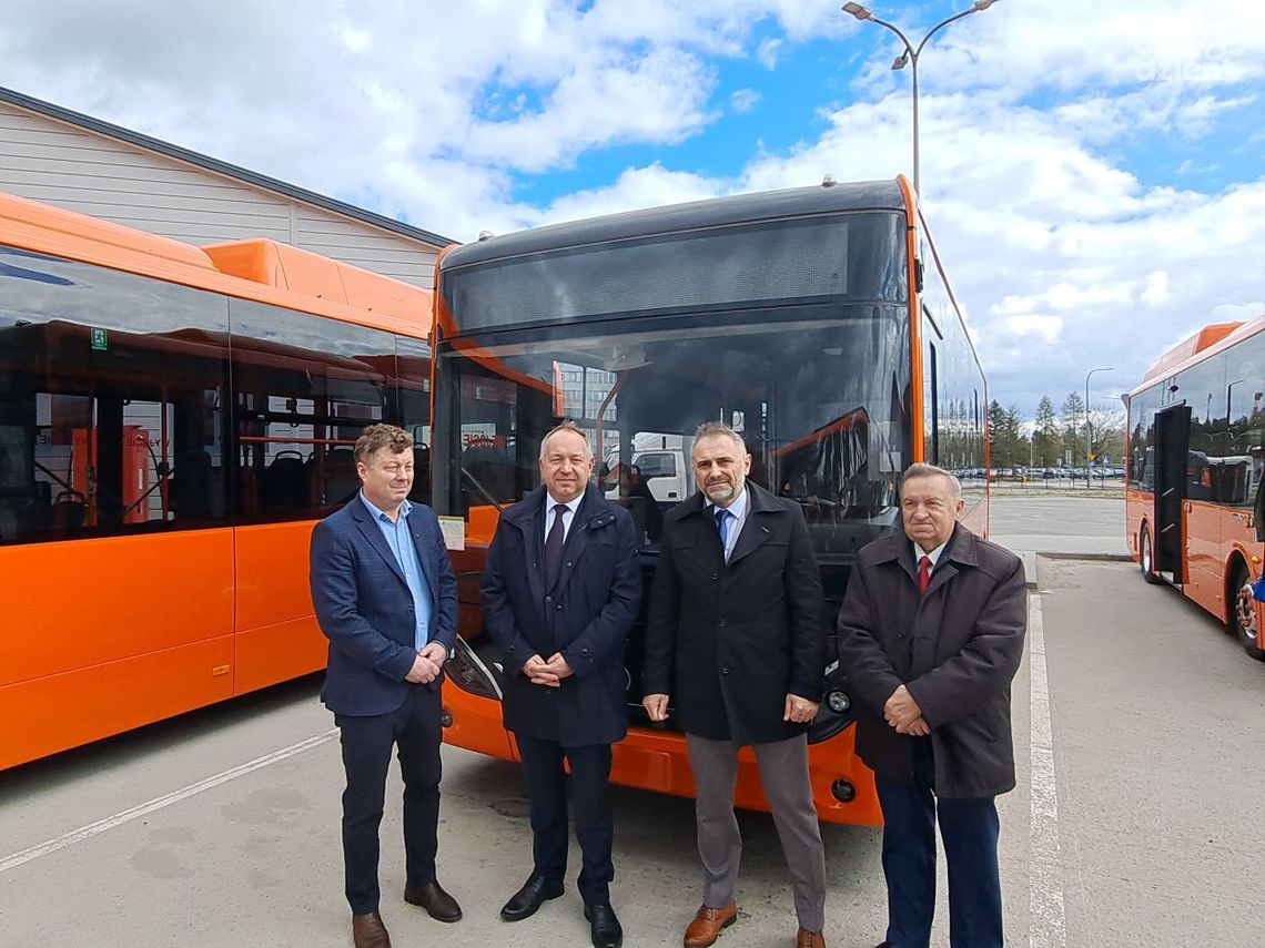 Do Ostrowca dotarła ostatnia partia elektrycznych autobusów, tym razem z Chin Do Ostrowca dotarła ostatnia partia elektrycznych autobusów, tym razem z Chin