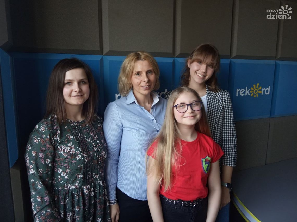 Do "siódemki" zapraszają śpiewająco. To szkoła na medal 