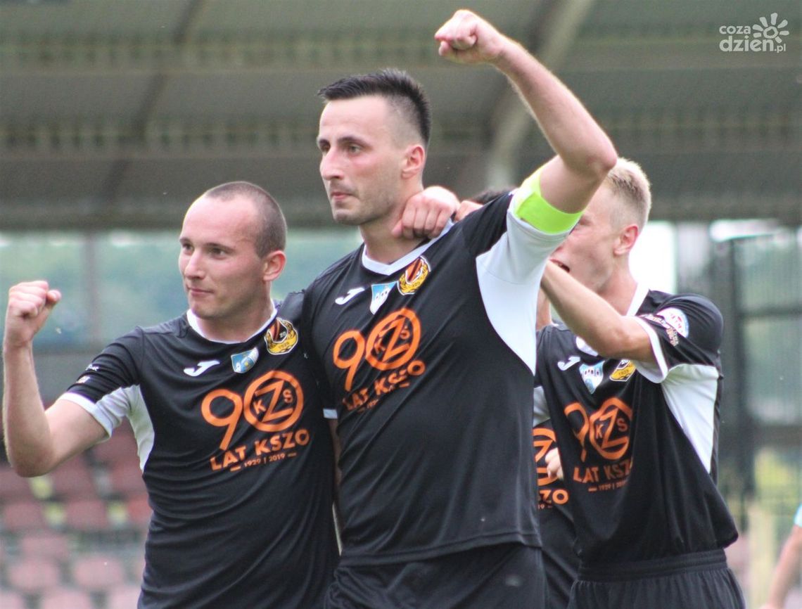 Dobry mecz i trzy punkty - udana inauguracja piłkarskiej jesieni w Ostrowcu
