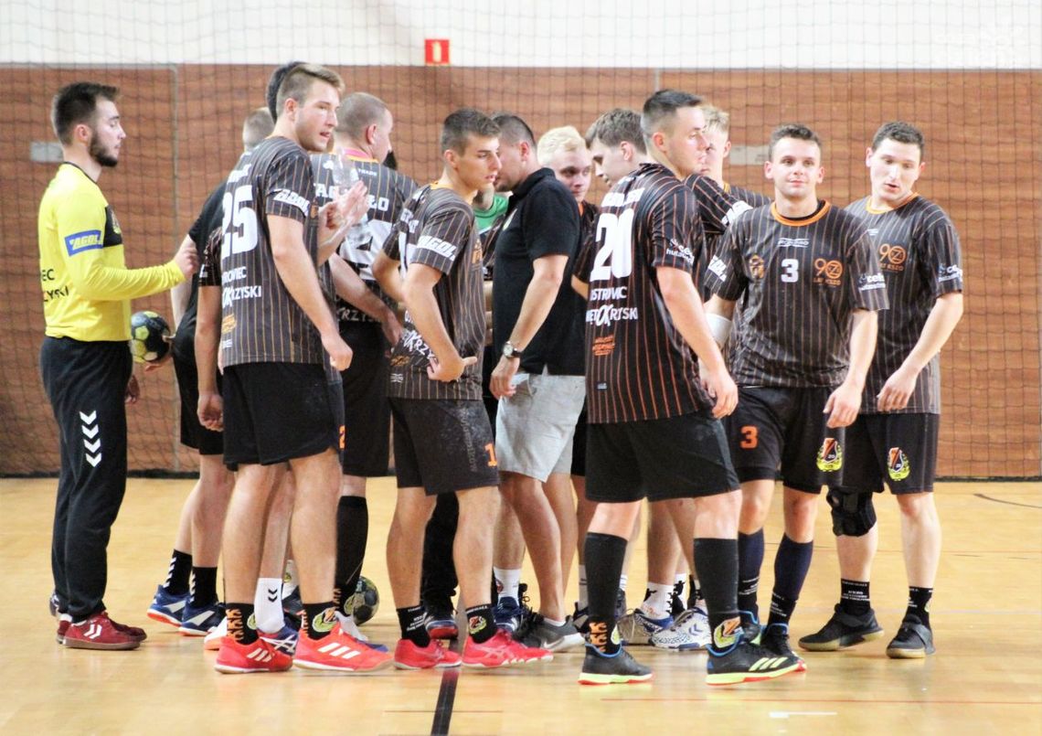 Dobry występ szczypiornistów KSZO Odlewnia na turnieju w Końskich