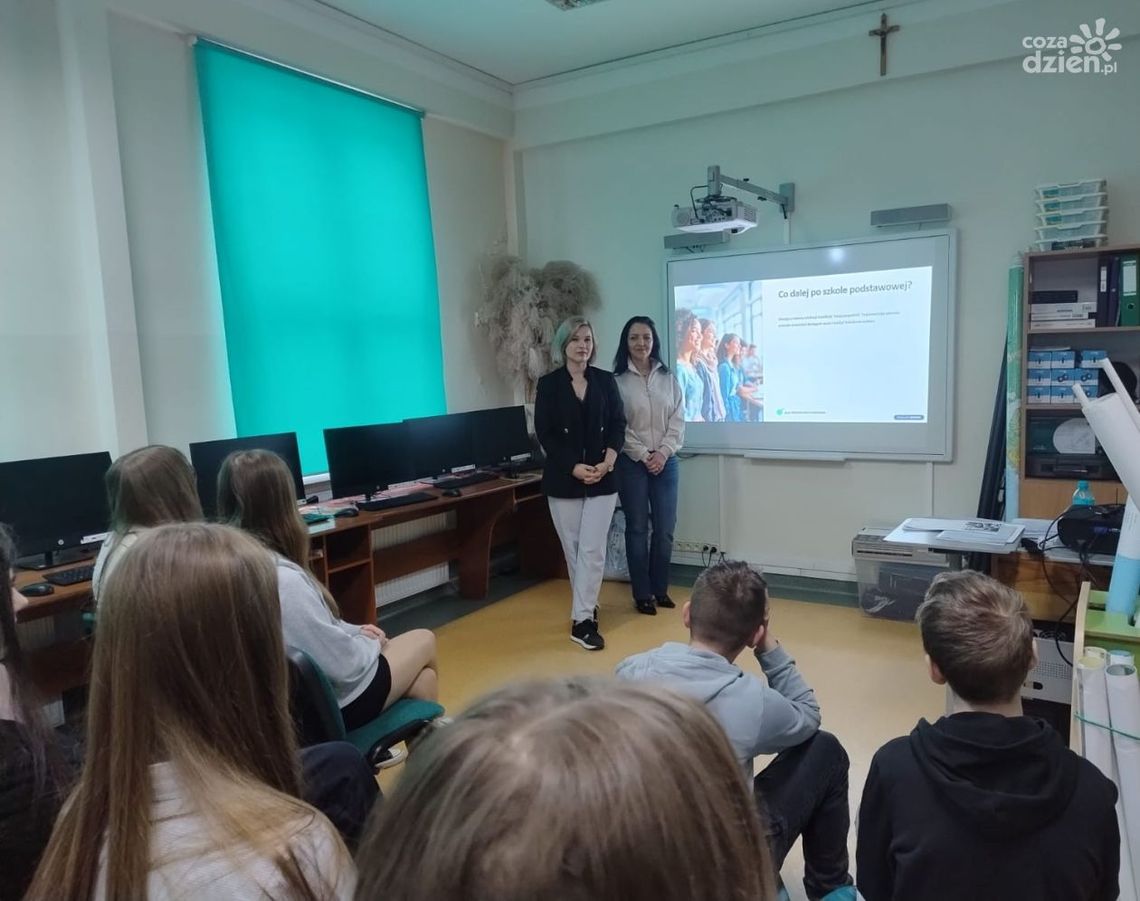 Doradcy zawodowi z pomocą dla uczniów