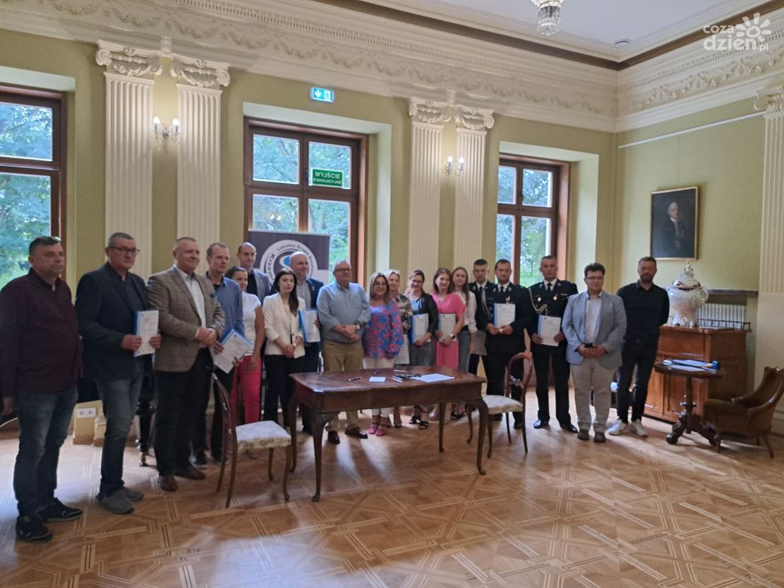 Dotacje na lokalne inicjatywy Dotacje na lokalne inicjatywy