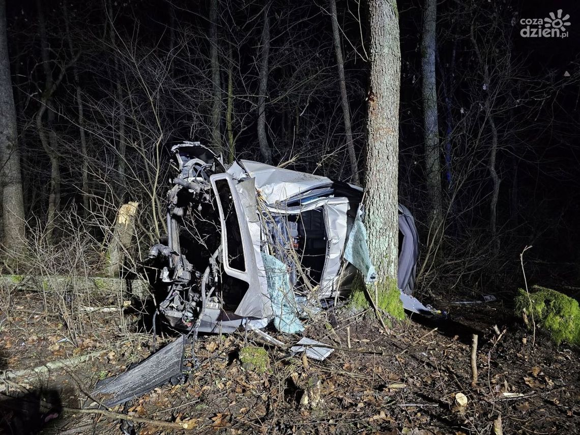Dramatyczny wypadek w Ruskim Brodzie. Mieszkaniec powiatu koneckiego cudem przeżył Dramatyczny wypadek w Ruskim Brodzie. Mieszkaniec powiatu koneckiego cudem przeżył