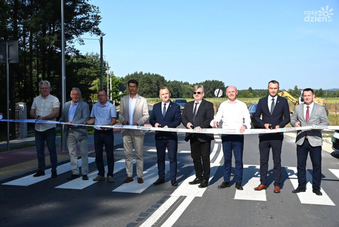 Droga powiatowa Ostrów–Wolica oficjalnie oddana do użytku Droga powiatowa Ostrów–Wolica oficjalnie oddana do użytku
