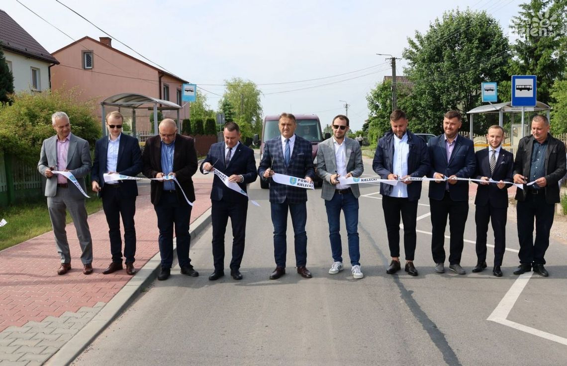 Droga w Bobrzy przebudowana Droga w Bobrzy przebudowana