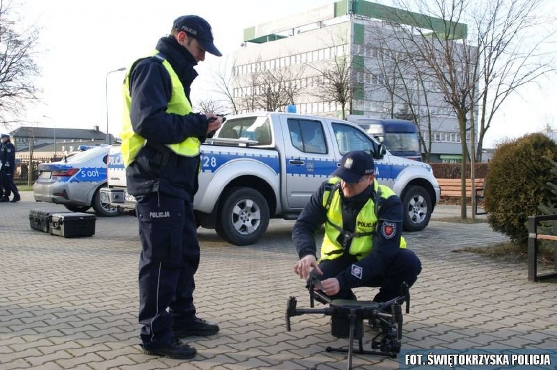 Dron w siłach starachowickiej policji Dron w siłach starachowickiej policji