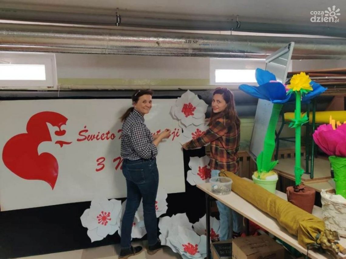 Drugi miesiąc z wolontariuszkami Drugi miesiąc z wolontariuszkami