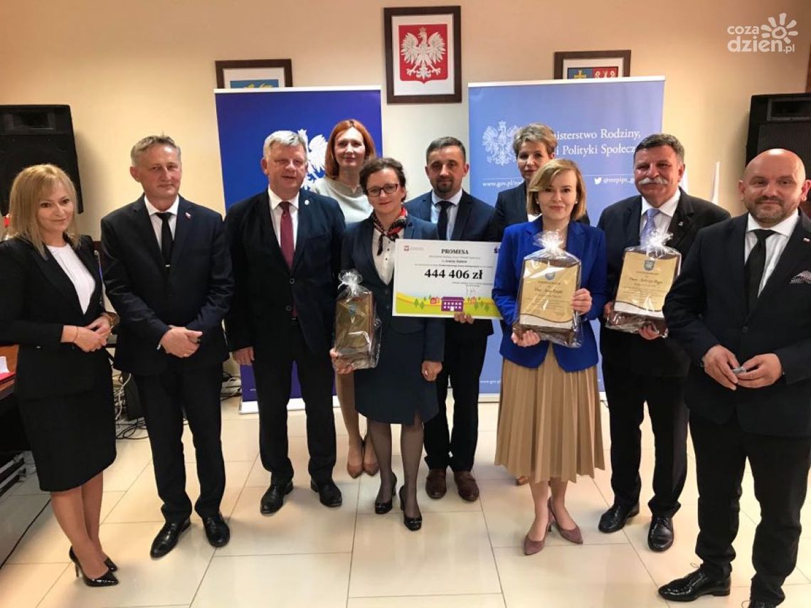 Drugie życie budynku po szkole podstawowej w Wólce Bałtowskiej Drugie życie budynku po szkole podstawowej w Wólce Bałtowskiej