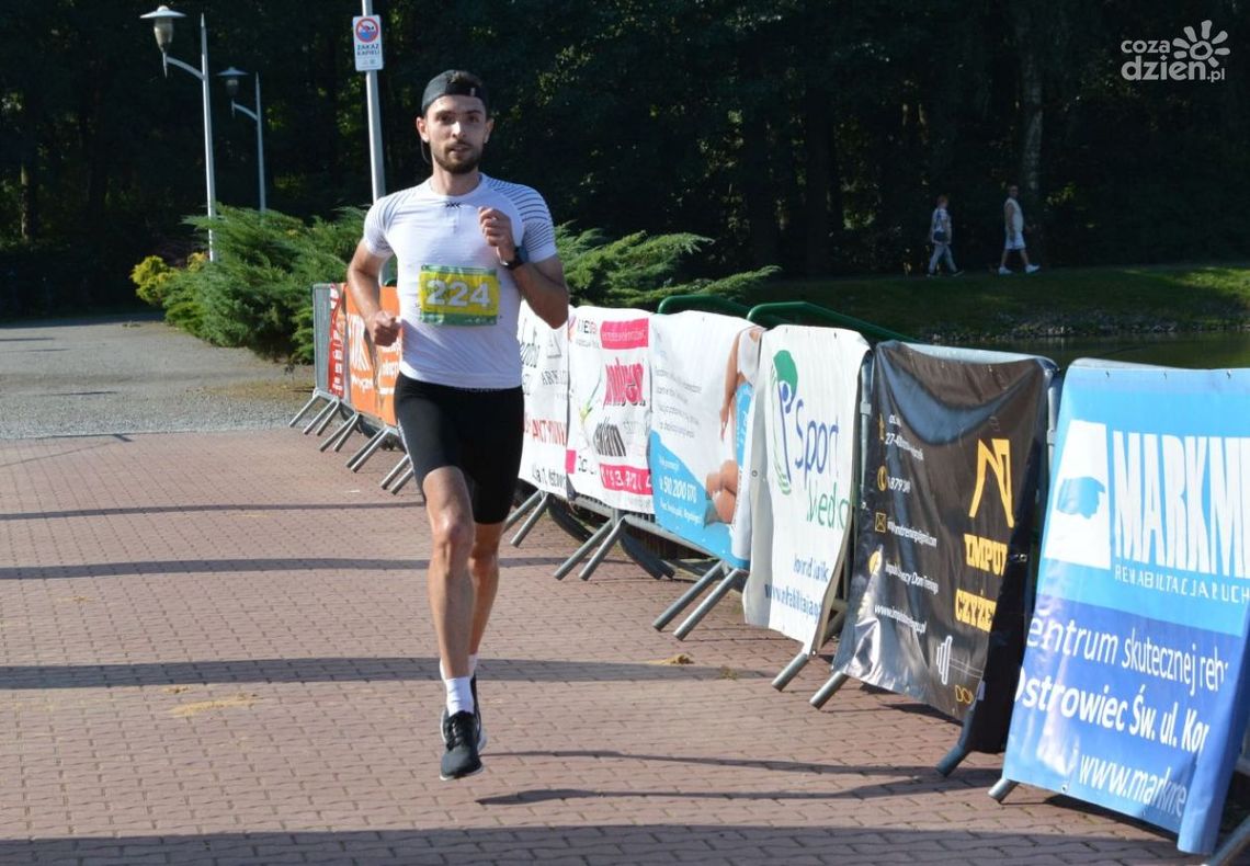 Dublet Gontarczyka na mecie 4. rundy VIII MosirGutwinRun 2020
Dublet Gontarczyka na mecie 4. rundy VIII MosirGutwinRun 2020