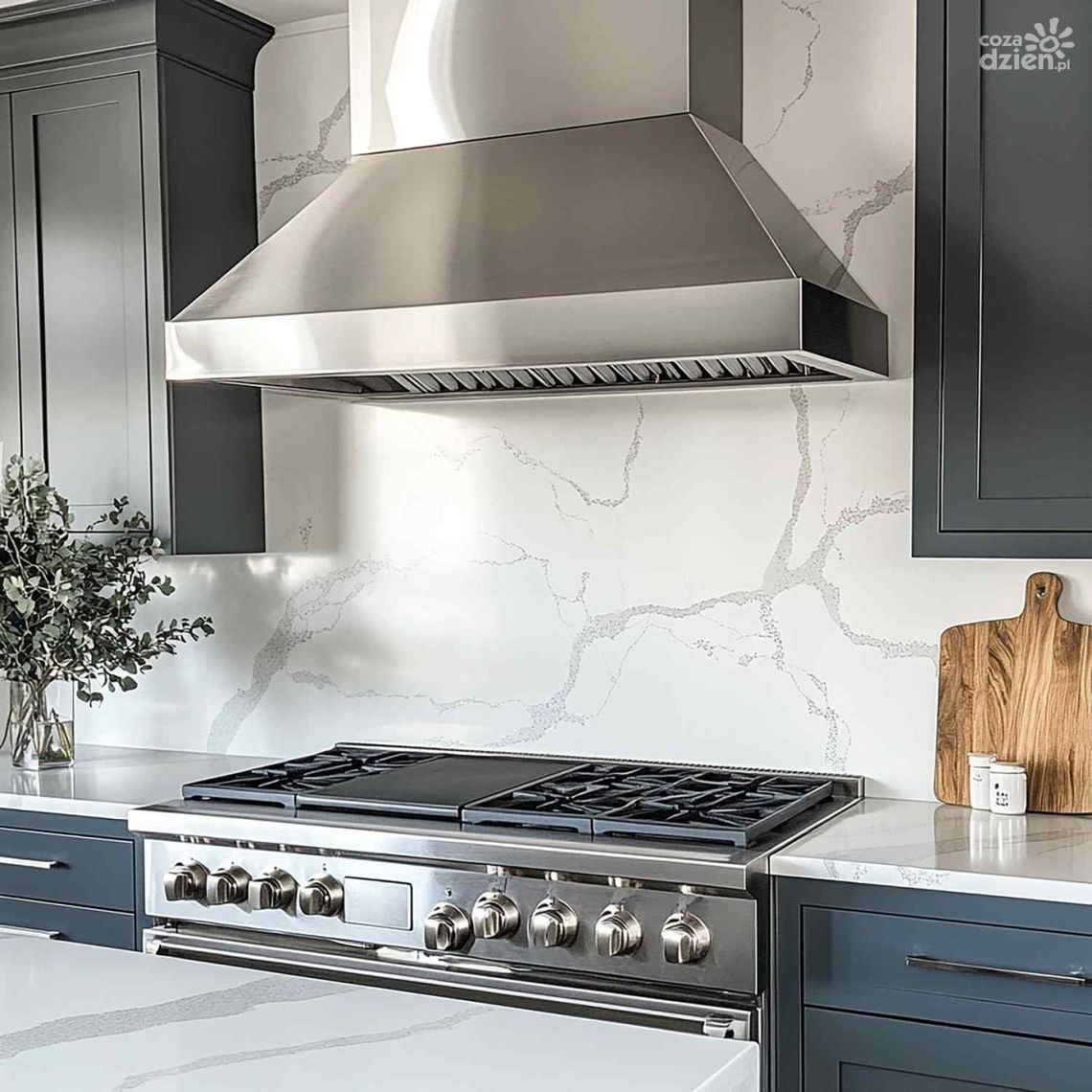 Duży nie zawsze znaczy wydajny - jak dobrać moc okapu do sporej kuchni?