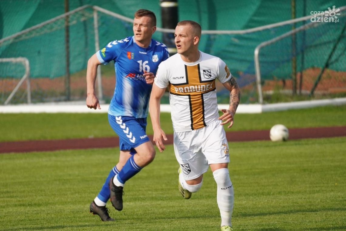 Dwa fronty Łagowa Dwa fronty Łagowa