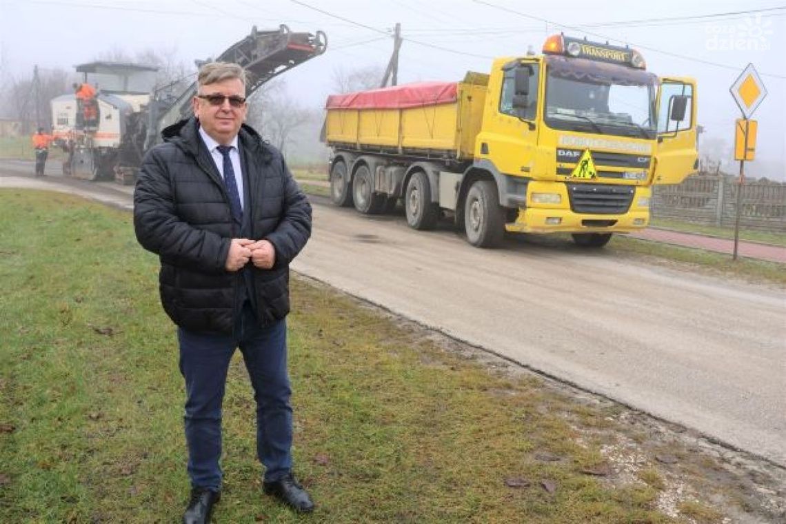 Dwanaście inwestycji drogowych w powiecie kieleckim zaplanowanych na 2025 rok Dwanaście inwestycji drogowych w powiecie kieleckim zaplanowanych na 2025 rok