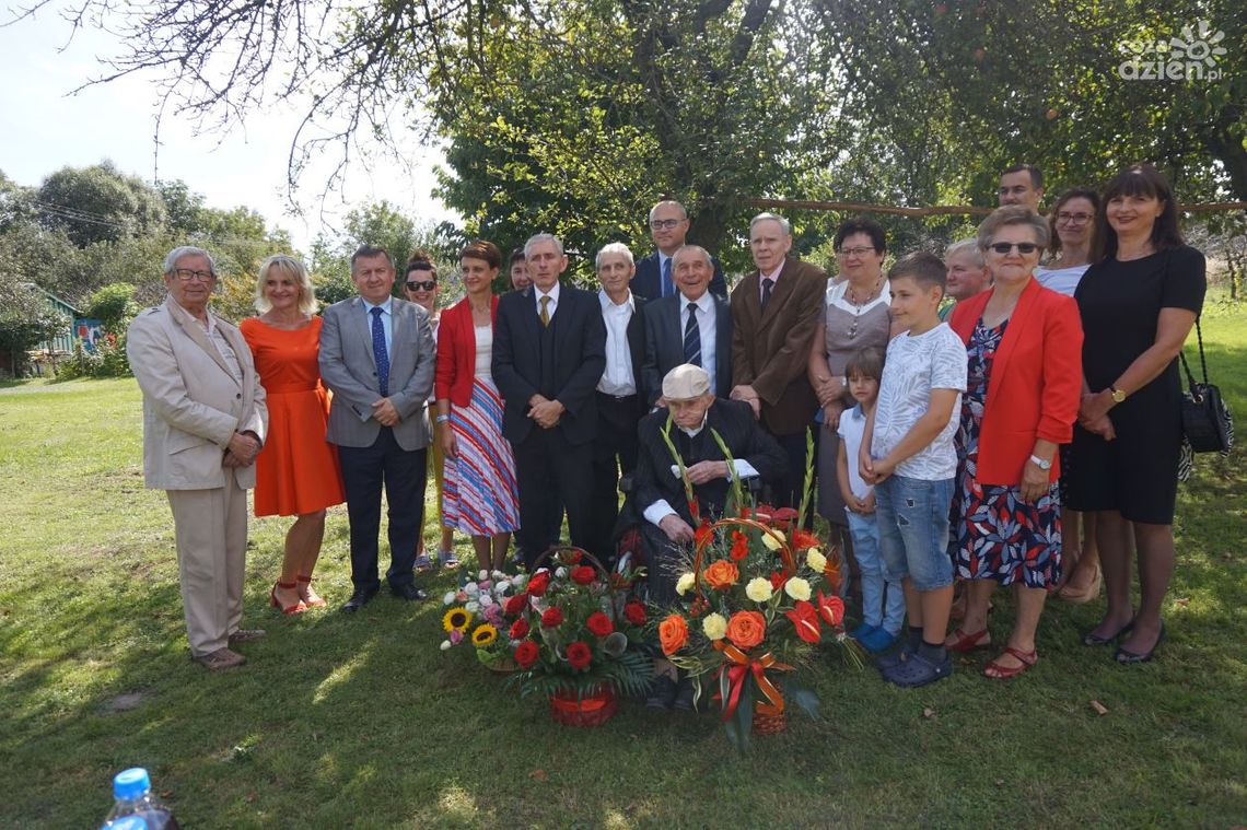 Dwieście lat dla pana Antoniego Dwieście lat dla pana Antoniego