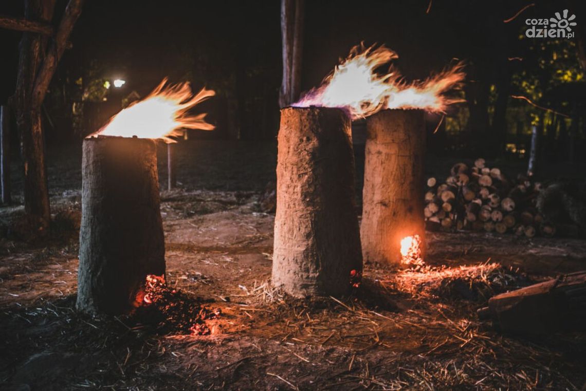 Dymarki 2025 w Nowej Słupi – historia, żelazo i muzyka w sercu Świętokrzyskiego Dymarki 2025 w Nowej Słupi – historia, żelazo i muzyka w sercu Świętokrzyskiego