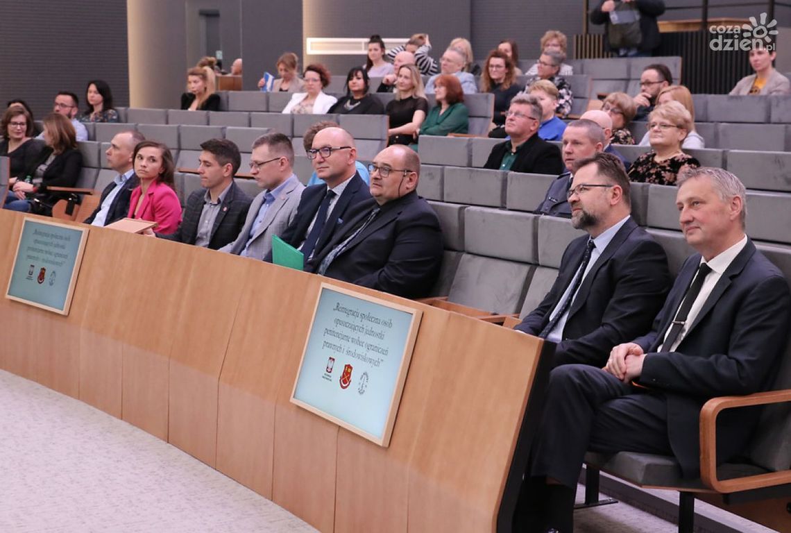 Dyskutowano o resocjalizacji i pomocy Dyskutowano o resocjalizacji i pomocy