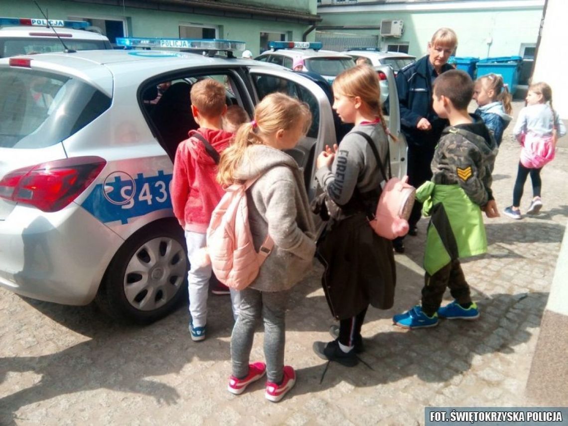 Dzieci poznały pracę policjantów Dzieci poznały pracę policjantów