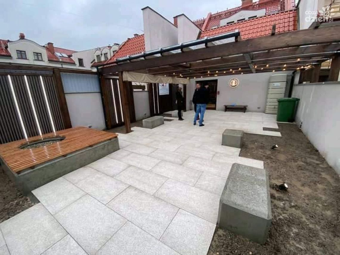 Dziedziniec dla turystów Dziedziniec dla turystów