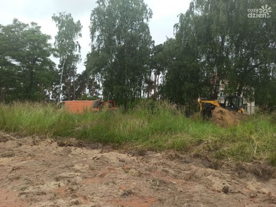 Ekshumacja niemieckich żołnierzy w Ostrowcu zakończona Ekshumacja niemieckich żołnierzy w Ostrowcu zakończona