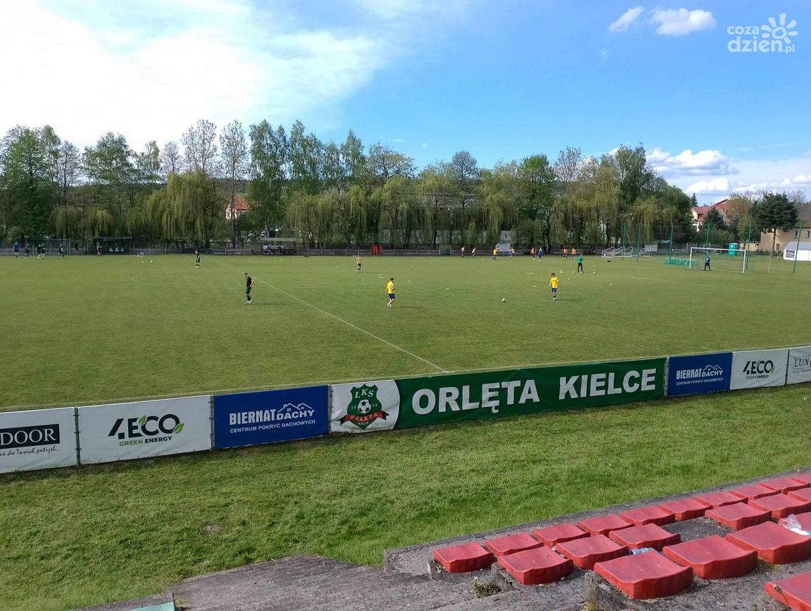 Emocjonujący remis w meczu Orląt z Neptunem Emocjonujący remis w meczu Orląt z Neptunem