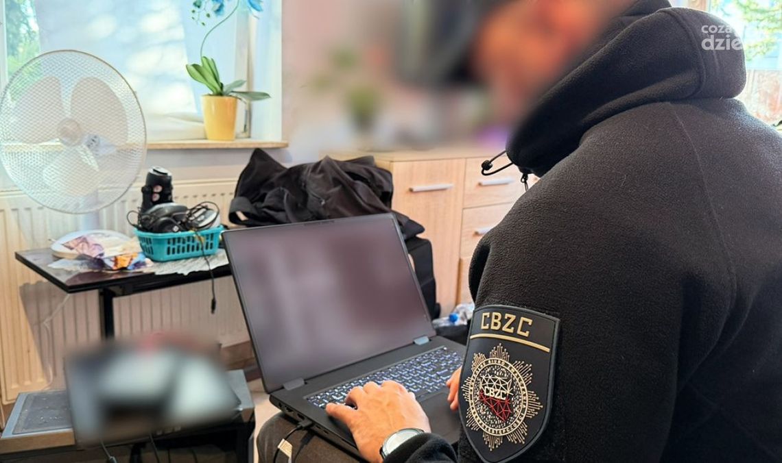 Fałszywe alarmy bombowe paraliżowały pracę instytucji. CBZC zatrzymało siedem osób Fałszywe alarmy bombowe paraliżowały pracę instytucji. CBZC zatrzymało siedem osób