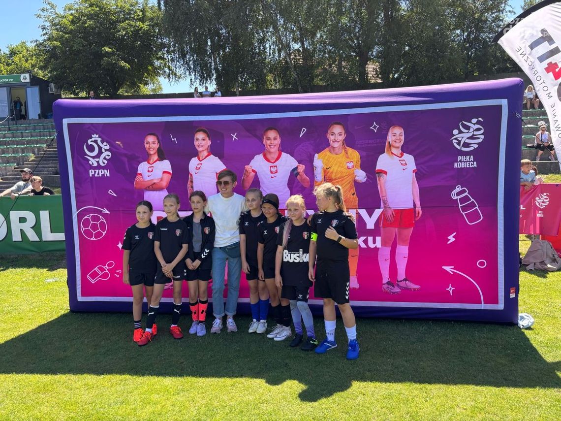 Festiwal Piłkarski dla Dziewczyn w Kielcach – przyszłość kobiecej piłki rodzi się tu, na Warszawskiej 338